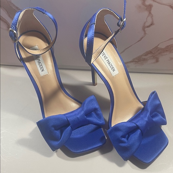 Steve Madden Royal Blue Satin Heels with Bow - Picture 1 of 6